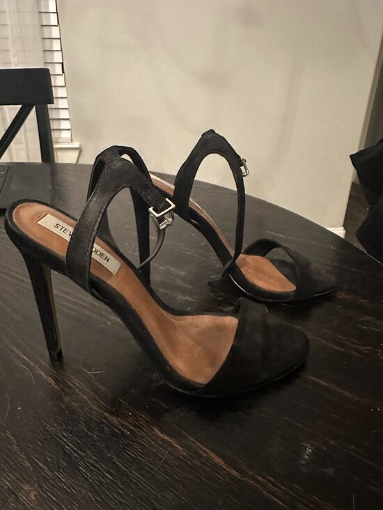 Steve Madden Black Velvet Strappy Heels, 7.5 - Picture 1 of 3